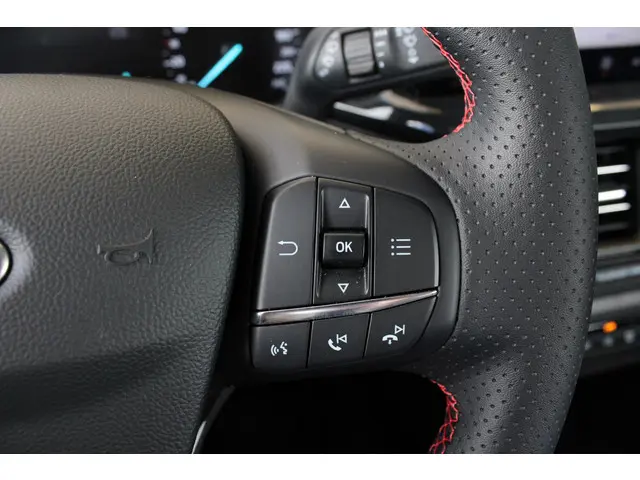 Ford Focus 1.0 EcoBoost Hybrid ST Line X 2024 Benzine 14