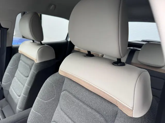 Citroën C3 1.2 PureTech C-Series 2021 Benzine 31