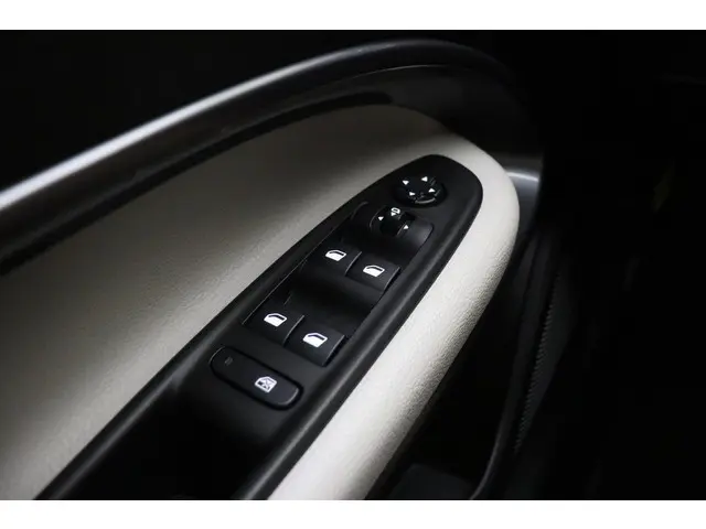 Fiat 600 1.2 Hybrid La Prima 2024 Benzine 21