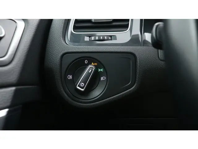 Volkswagen e-Golf E-DITION 36kWh 136pk 2020 Elektrisch 30
