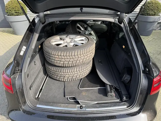 Audi A6 Avant 3.0 TFSI quattro 3X S-Line 2014 Benzine 28