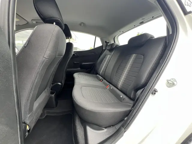 Hyundai i10 1.0 Comfort 2023 Benzine 8