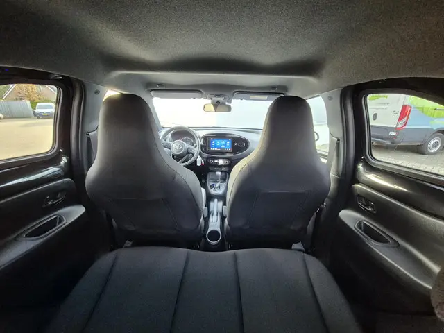 Toyota Aygo X 1.0 VVT-i S-CVT first 2025 Benzine 34