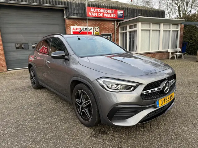 Mercedes-Benz GLA 3
