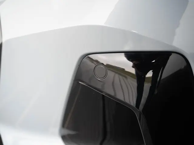 BMW 5 Serie Touring 530e 2024 Hybride Benzine 16