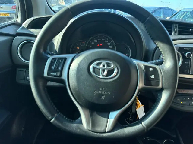 Toyota Yaris 1.4 D-4D-F Comfort 2012 Diesel 13