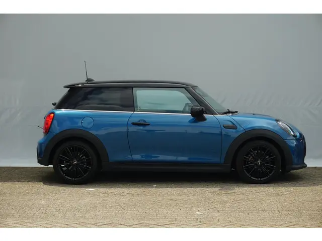 MINI 5-Deurs 3