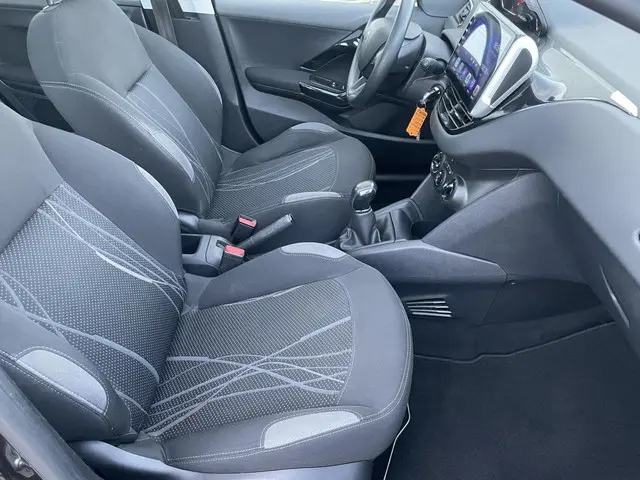 Peugeot 208 1.2 VTi Active, Airco , Carplay 2013 Benzine 15