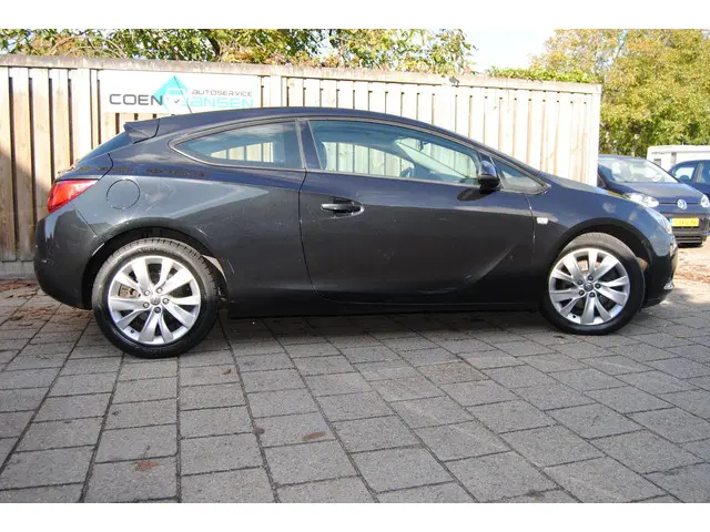 Opel Astra GTC 1.4 Turbo Design Edition 2013 Benzine 13