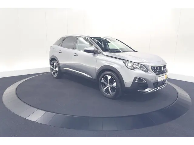 Peugeot 3008 PureTech 130 EAT8 Crossway 2020 Benzine 76