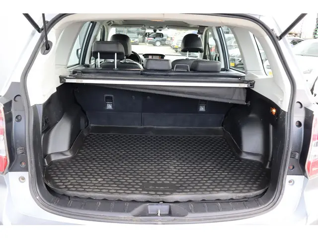Subaru Forester 2.0 Executive 2013 Benzine 23