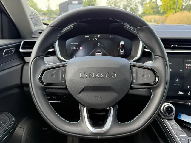 Lynk & Co 01 1.5 2022 Hybride Benzine 13