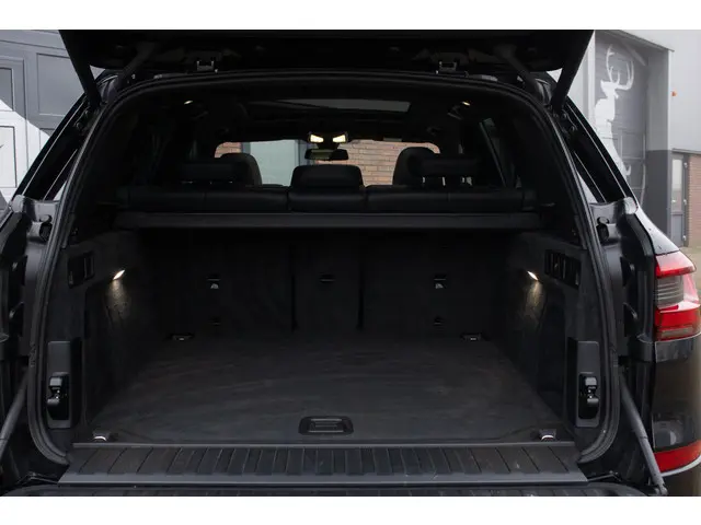 BMW X5 xDrive40i High Executive 2018 Benzine 33