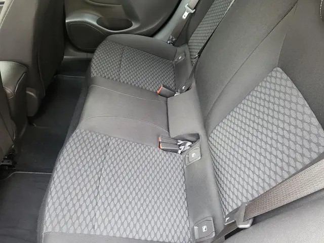 Opel Astra 1.4 Edition Bovag garantie 2016 Benzine 8