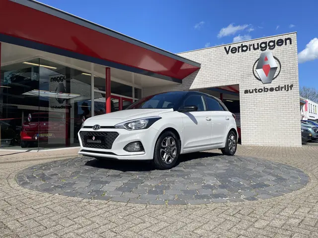 Hyundai i20 1.2 MPI Comfort 2019 Benzine 29