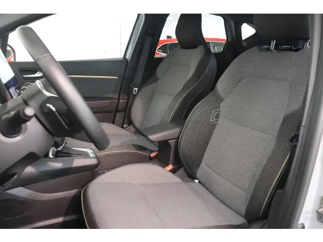 Renault Captur 1.3 mild hybrid 160 techno 2024 Benzine 7