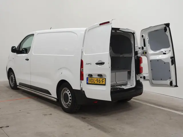 Citroën Jumpy 95pk L2 2019 Diesel 27