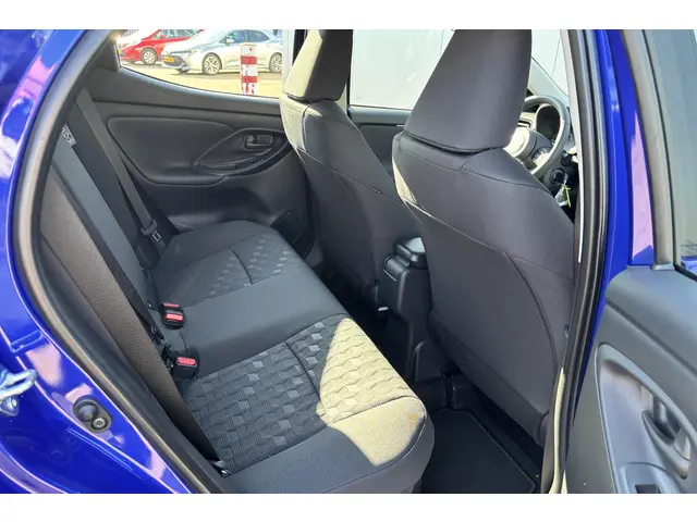 Toyota Yaris 1.5 Hybrid 115 Active 2025 Hybride Benzine 35