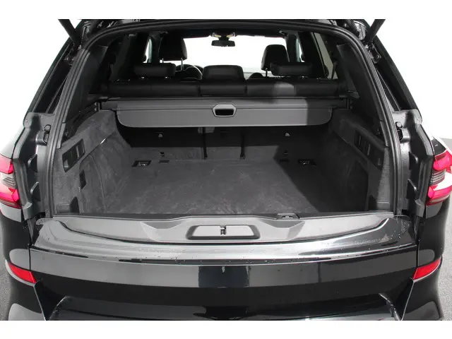 BMW X5 xDrive40i High Executive 2020 Benzine 23