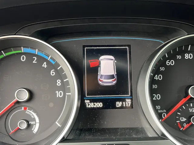 Volkswagen e-Golf e-Golf 2017 Elektrisch 27