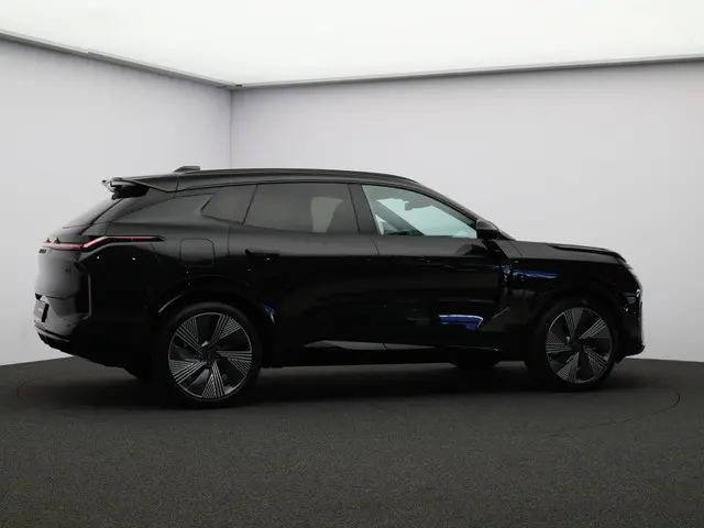 Lynk & Co 08 1.5 More 2025 Hybride Benzine 34