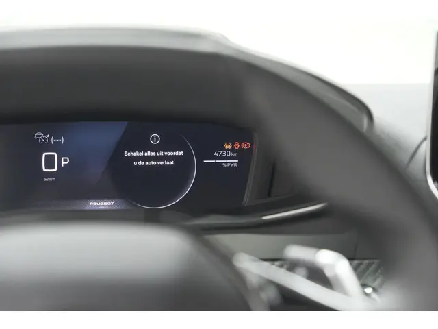 Peugeot 2008 1.2 Hybrid 145 Allure 2025 Hybride Benzine 43