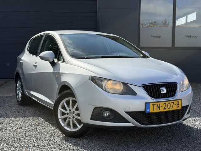 SEAT Ibiza 1.4 COPA Plus 2012 Benzine 2