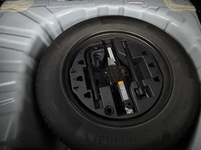 Renault Clio 1.0 TCe 90 Evolution 2023 Benzine 33