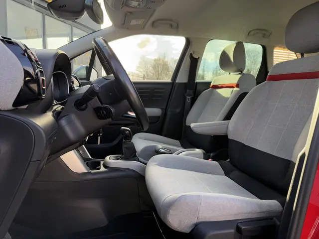 Citroën C3 Aircross 1.2 PureTech S&S Shine 2018 Benzine 6