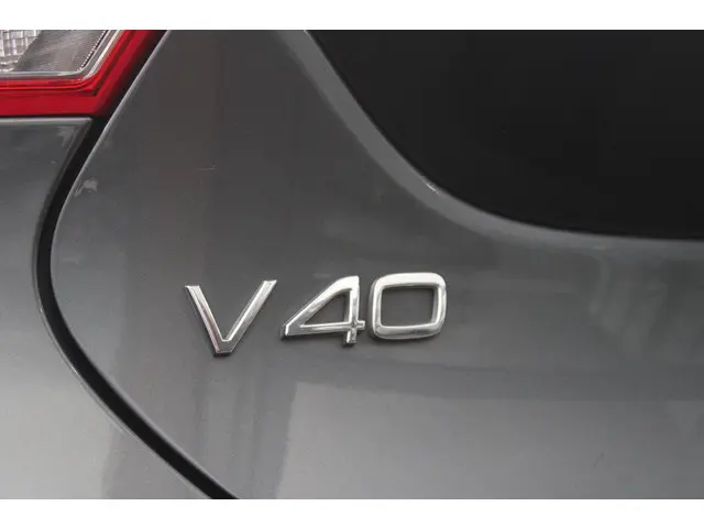 Volvo V40 1.6 T2|Trekhaak|Cruisecontrol|Airco 2014 Benzine 13
