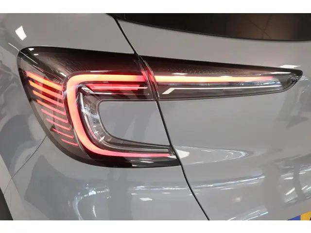 Renault Captur 1.3 mild hybrid 160 techno 2024 Benzine 26