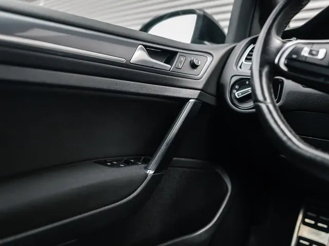 Volkswagen Golf 1.4 TSI Highline 2xR-line 2014 Benzine 21