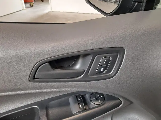 Ford Transit Connect L2 Trend 2023 Diesel 8