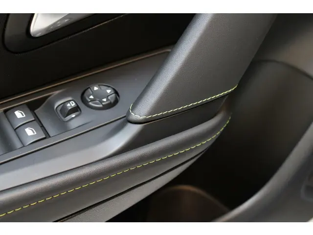 Peugeot e-208 EV GT Pack 50 kWh | PANO | 2022 Elektrisch 33