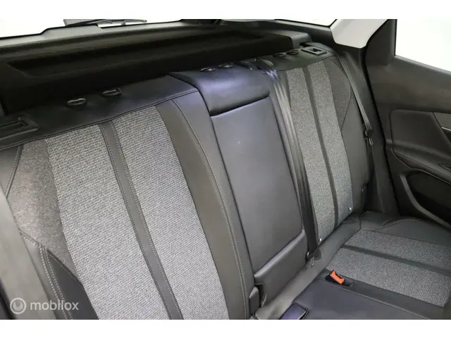 Peugeot 3008 1.2 PureTech Allure 2019 Benzine 16
