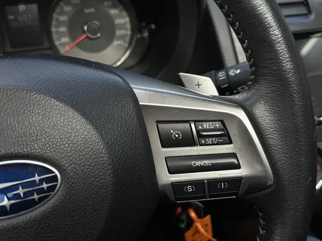 Subaru Forester 2.0 Luxury Plus 2014 Benzine 9