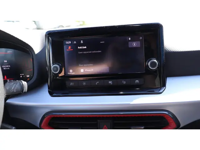 SEAT Arona 1.0 TSI FR Business Connect 2023 Benzine 10