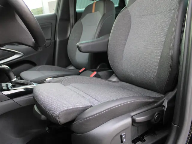 Opel Crossland 1.2 Turbo Elegance 2021 Benzine 13