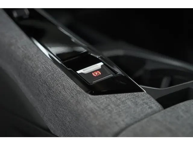 Peugeot 5008 1.2 Hybrid 136 GT 2024 Hybride Benzine 44