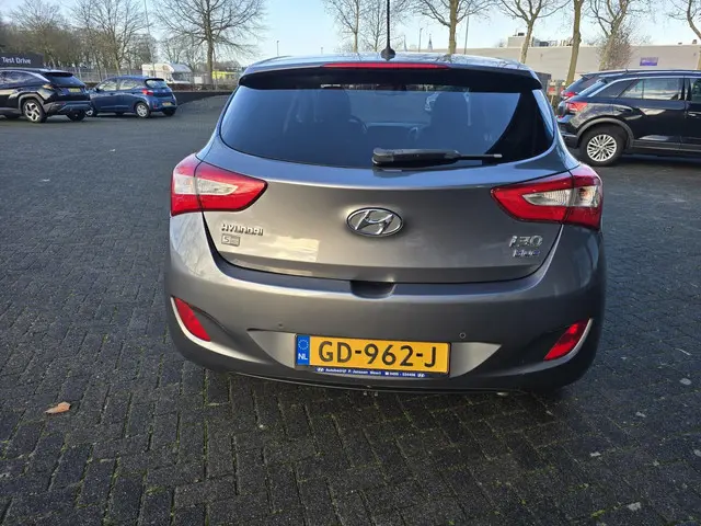 Hyundai i30 1.6 VERKOCHT 2015 Benzine 6