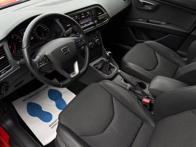 SEAT Leon 1.4 TSI FR 140pk / PDC / 2013 Benzine 6