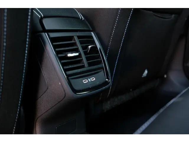 Škoda Kamiq FL 1.0 TSI DSG Monte Carlo 2024 Benzine 30