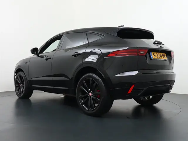 Jaguar E-PACE 1.5 P300e AWD R-Dynamic 2023 Hybride Benzine 5