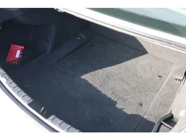 BMW 3 Serie 335i High Executive 2012 Benzine 36