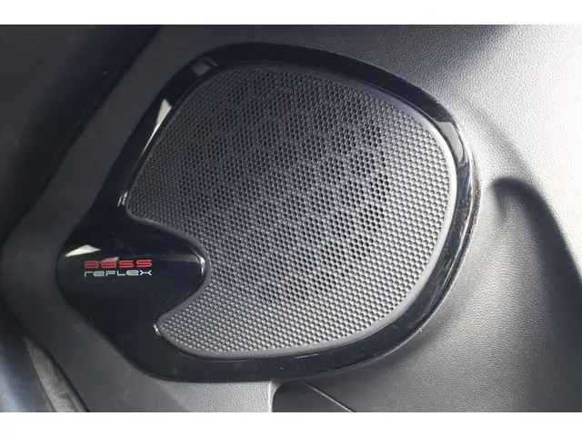 Renault Clio Estate 0.9 TCe Limited 2018 Benzine 33