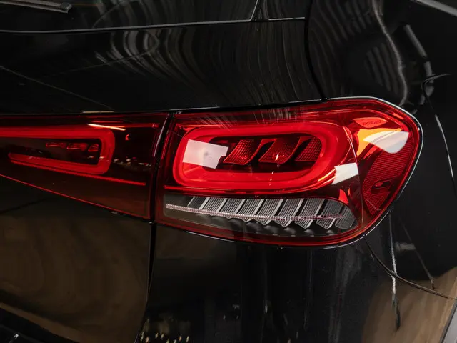 Mercedes-Benz EQA 250 Luxury Line 2024 Elektrisch 12