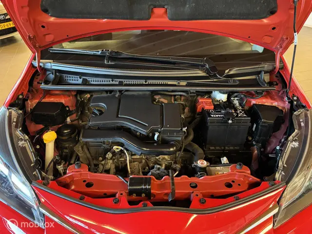 Toyota Yaris 1.0 VVT-i 5-Deurs. Airco 2018 Benzine 25