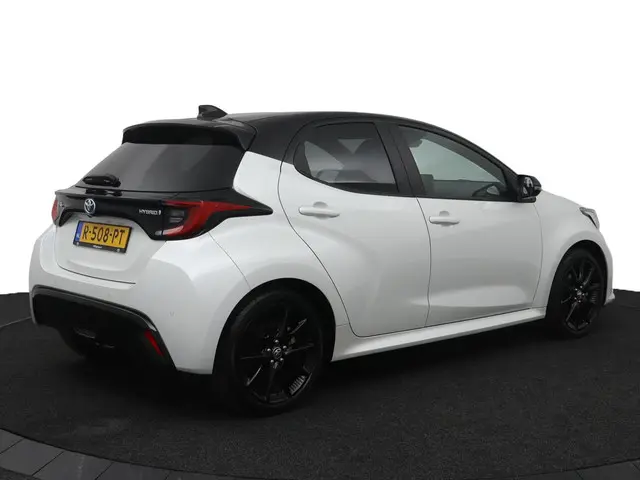 Toyota Yaris 1.5 Hybrid Executive 2022 Hybride Benzine 2