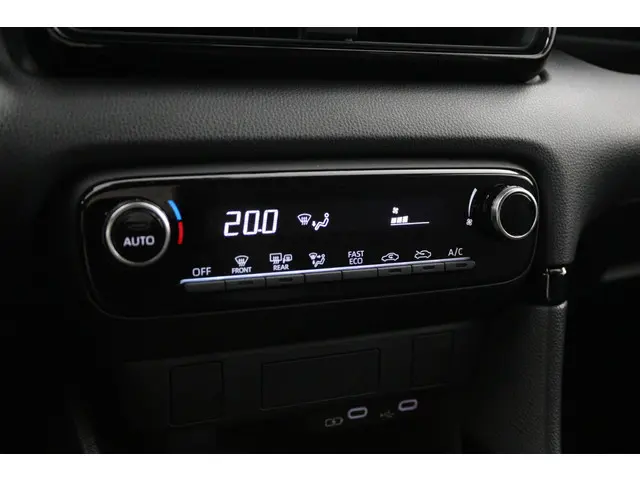 Toyota Yaris 1.5 Hybrid 115 Dynamic 2025 Hybride Benzine 7