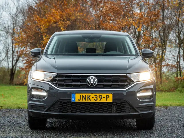 Volkswagen T-Roc 1.0 TSI T-Roc 2021 Benzine 4
